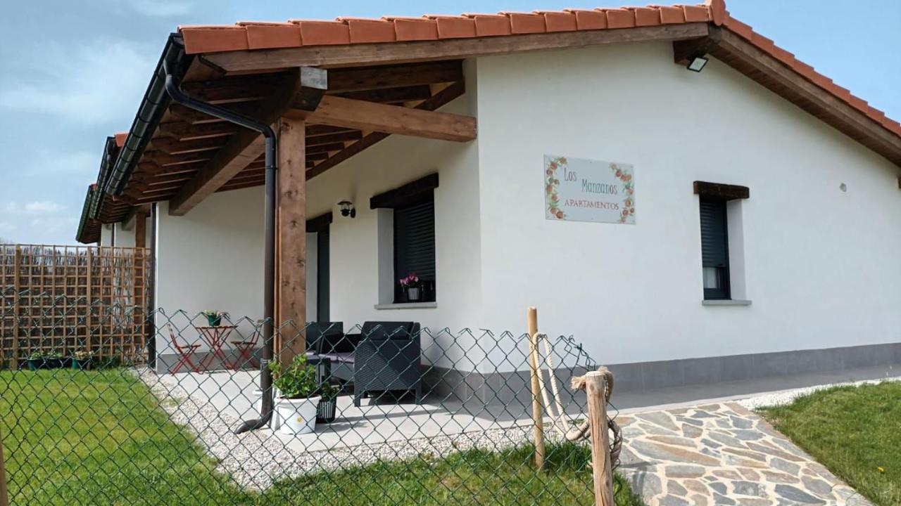 Apartamentos Los Manzanos Ribadesella Exteriör bild